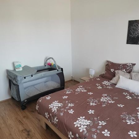 Apartman Varea Ližnjan Екстериор снимка