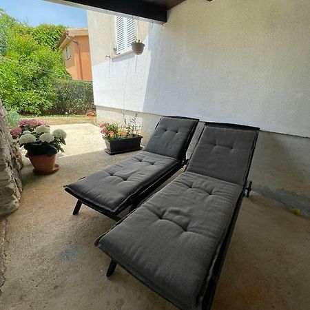 Apartman Varea Ližnjan Екстериор снимка