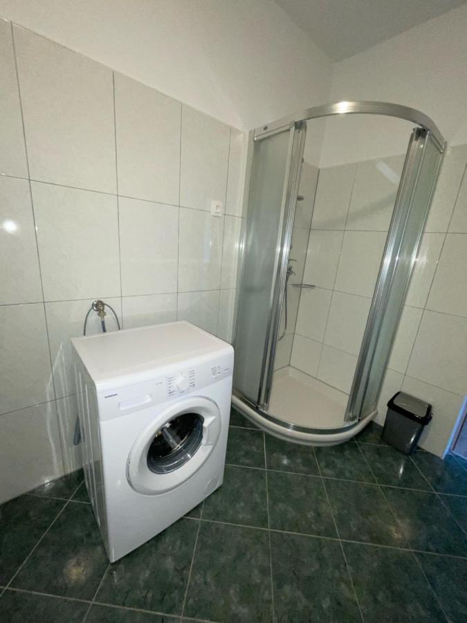 Apartman Varea Ližnjan Екстериор снимка