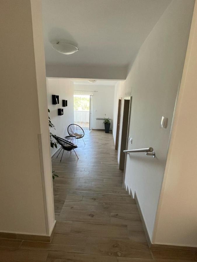 Apartman Varea Ližnjan Екстериор снимка