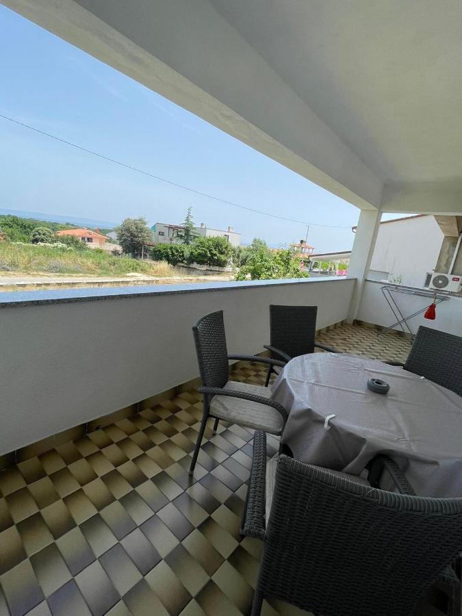 Apartman Varea Ližnjan Екстериор снимка