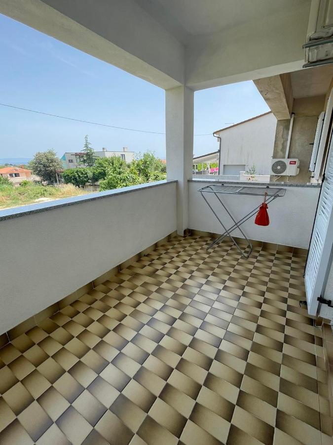 Apartman Varea Ližnjan Екстериор снимка